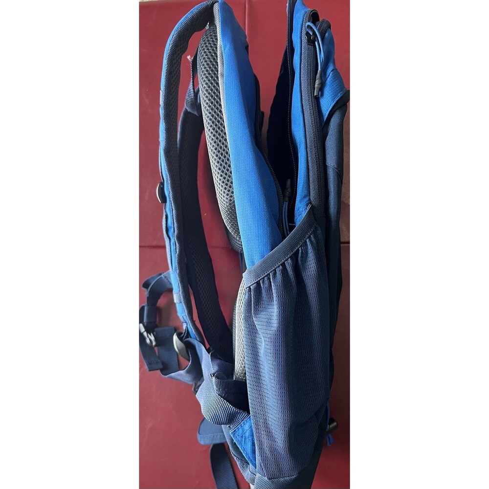 Quest 2L Hydration Pack Backpack Bag Blue Hiking No Bladder